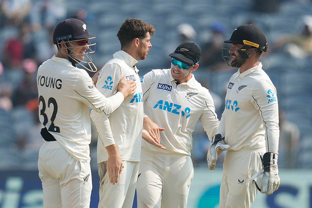 India Vs New Zealand 2nd Test cricket Day 2 photo gallery_Mitchell Santner