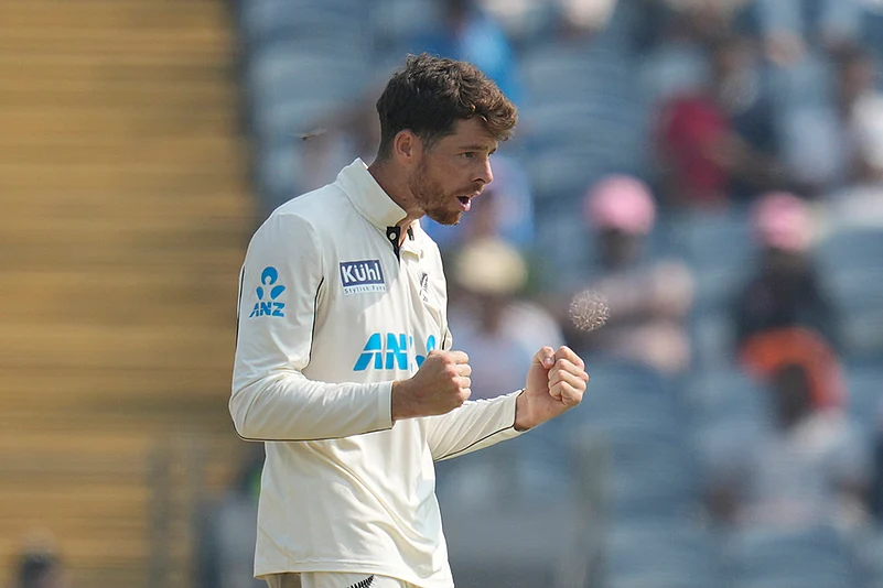 India Vs New Zealand 2nd Test cricket Day 2 photo gallery_Mitchell Santner