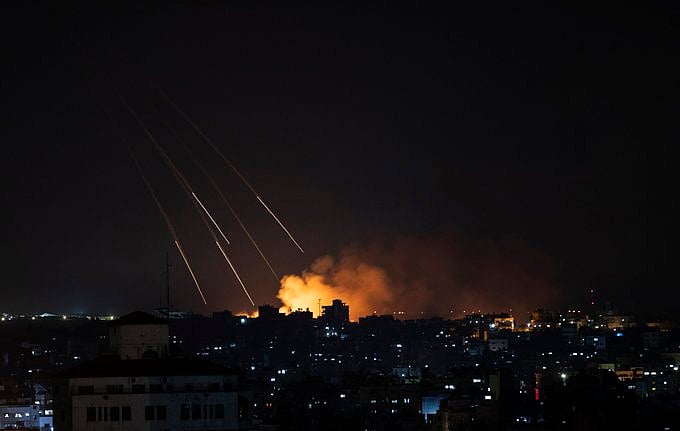 X/@ktrhnews : Israel begins precise strikes on Iran