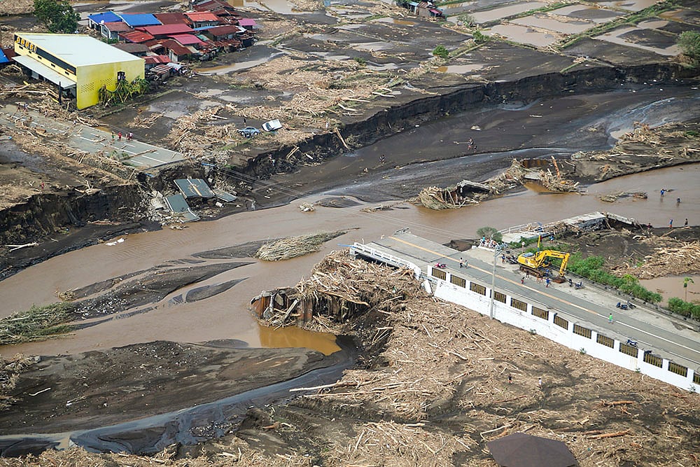 | Photo: Malacanang Presidential Communications Office via AP : ​Tropical Storm Trami