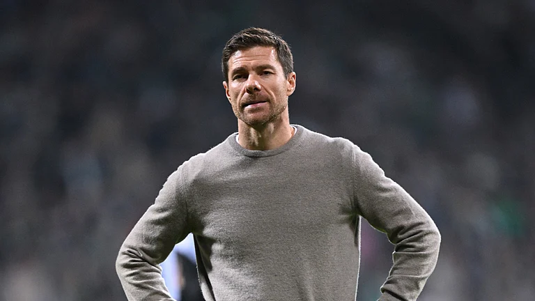 Xabi Alonso was frustrated by Leverkusen's defending - null