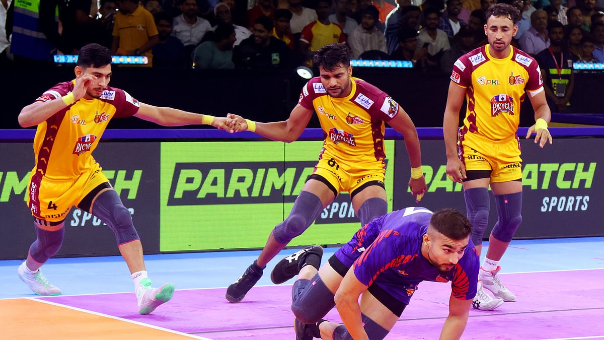 Action frm the Pro Kabaddi League season 11 game between Dabang Delhi and Telugu Titans. - Special Arrangement