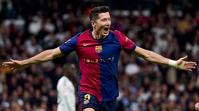 Robert-Lewandowski-Brace-Barcelona
