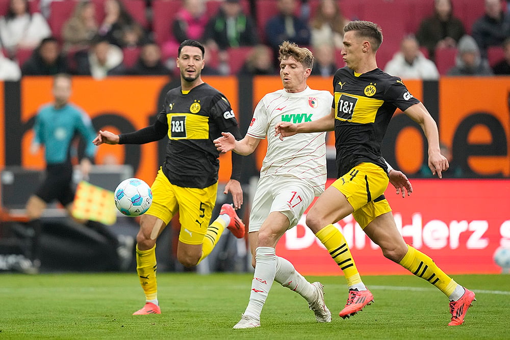 Borussia Dortmund vs FC Augsburg Bundesliga soccer photo gallery_Kristijan Jakic