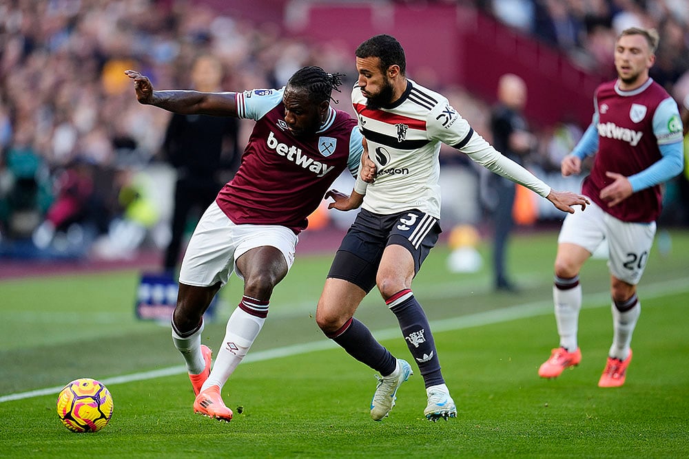 Premier League soccer West Ham United and Manchester United photo gallery_Michail Antonio