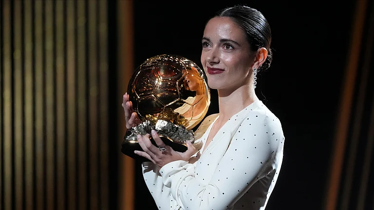 Barcelona's Aitana Bonmati receives the 2024 Women's Ballon d'Or award during the 68th Ballon d'Or (Golden Ball) award ceremony at Theatre du Chatelet in Paris. - AP Photo/Michel Euler