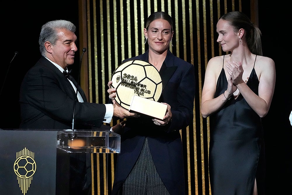 68th Ballon dOr (Golden Ball) award ceremony in Paris_Best Womens Club Award