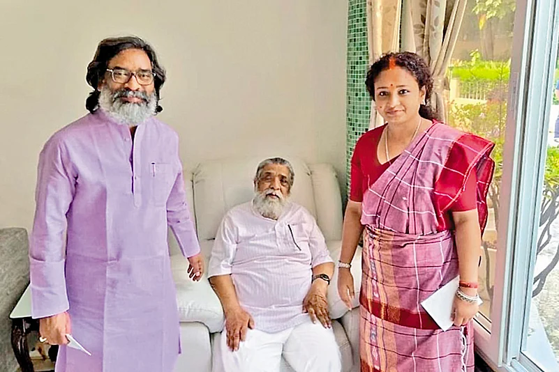 Hemant and Kalpana Soren with Shibu Soren