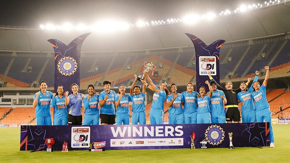 X | BCCI Women  : India Women Vs New Zealand Women ODI. 