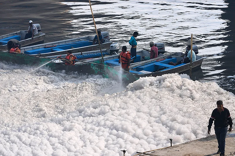 India Pollution Yamuna River (Water) Pollution Photo Gallery_11