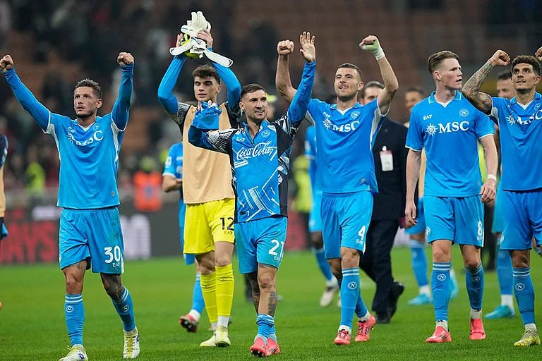 Serie A 2024-25: Napoli team players celebrate as they won against Roma - | Photo: AP/Luca Bruno