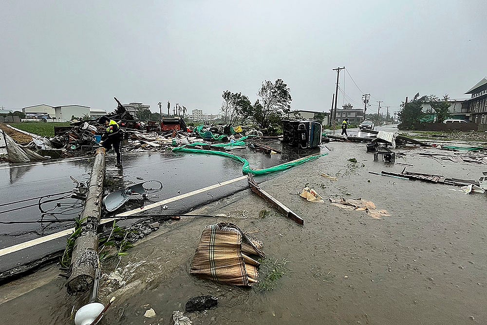 Asia Typhoon Kong-rey in eastern Taiwan photos_2