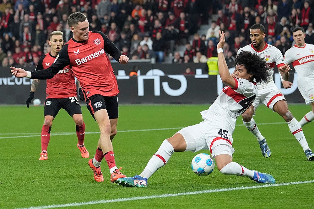 Germany Soccer Bundesliga Bayer Leverkusen and VfB Stuttgart football photos_