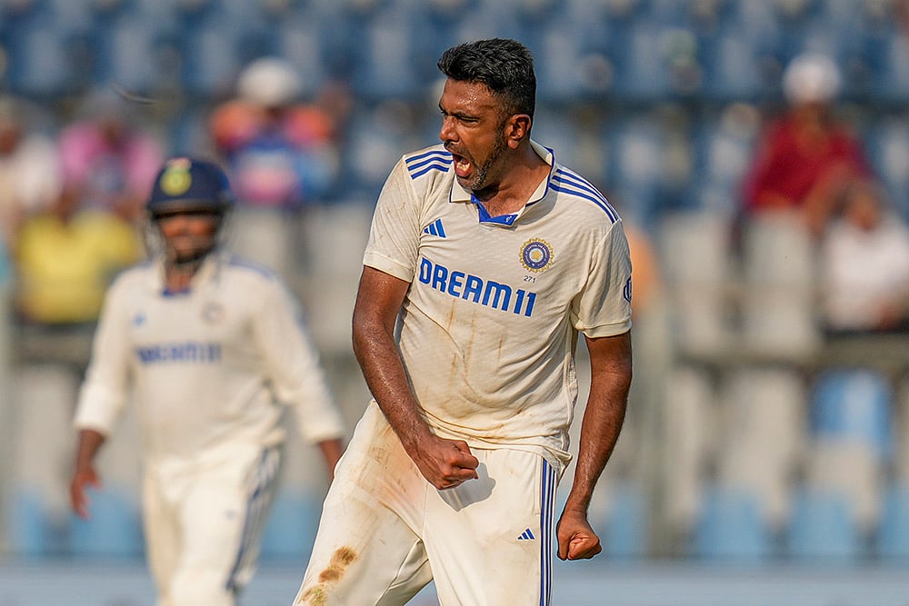 India Vs New Zealand 3rd Test cricket at Wankhede Stadium in Mumbai photo_Ravichandran Ashwin