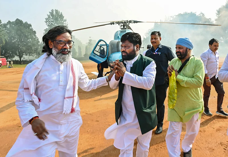 Jharkhand Chief Minister Hemant Soren arrives to address a public meeting for state election.