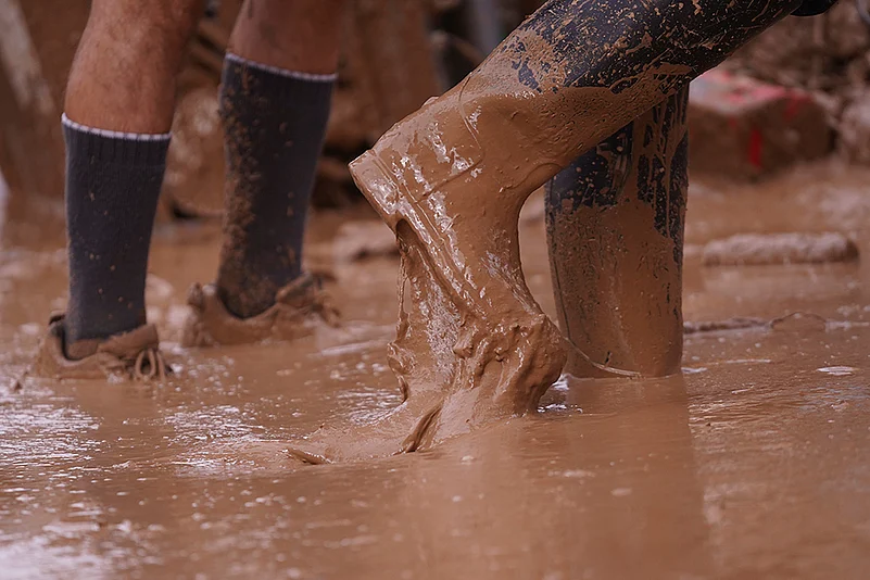 Spain flood aftermath photo gallery
