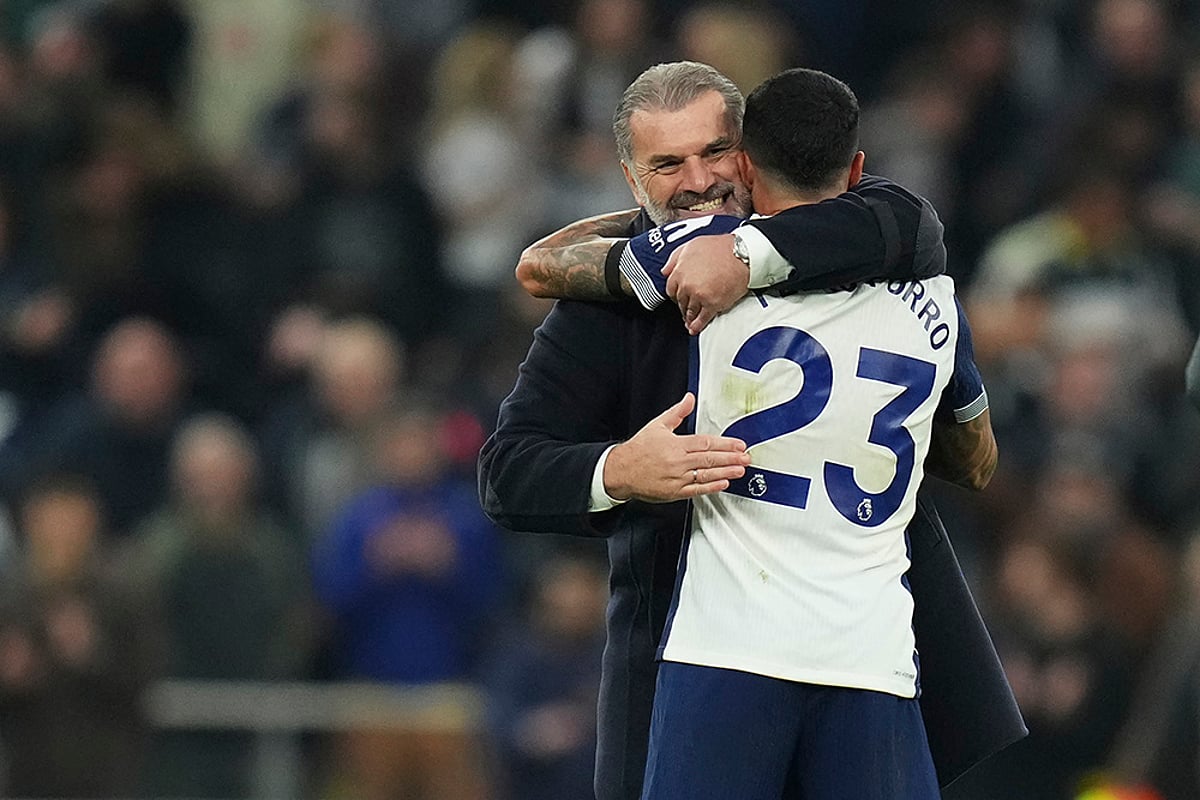 English Premier League soccer Tottenham Hotspur and Aston Villa photo_Ange Postecoglou