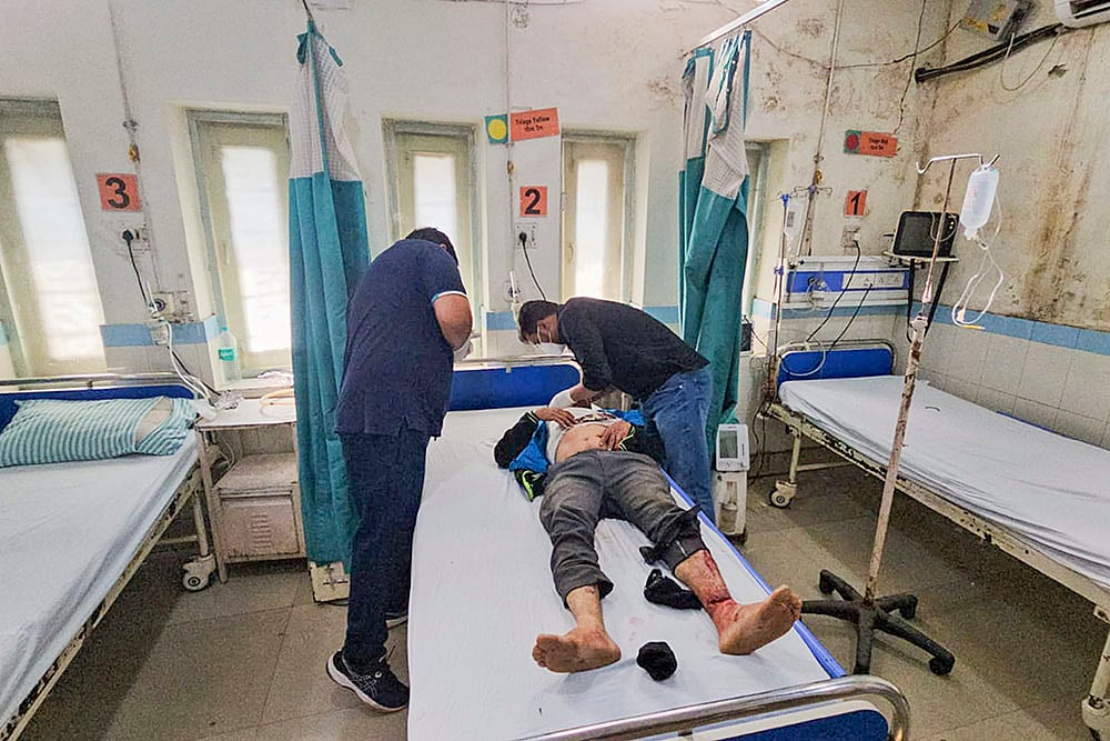 Bus Accident in Almora district, Uttarakhand photos_5