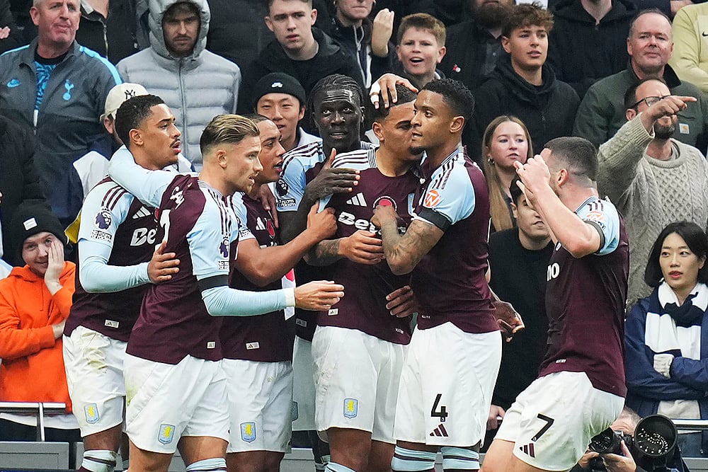 English Premier League soccer Tottenham Hotspur and Aston Villa photo gallery_Morgan Rogers