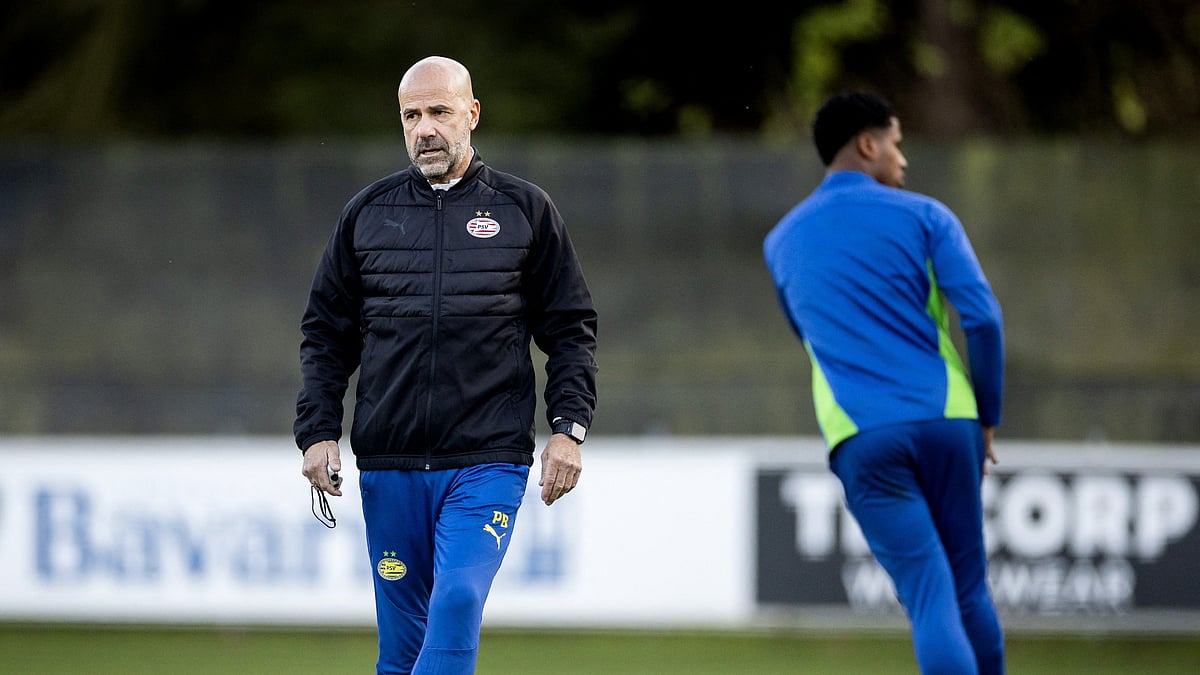 PSV coach Peter Bosz. - null