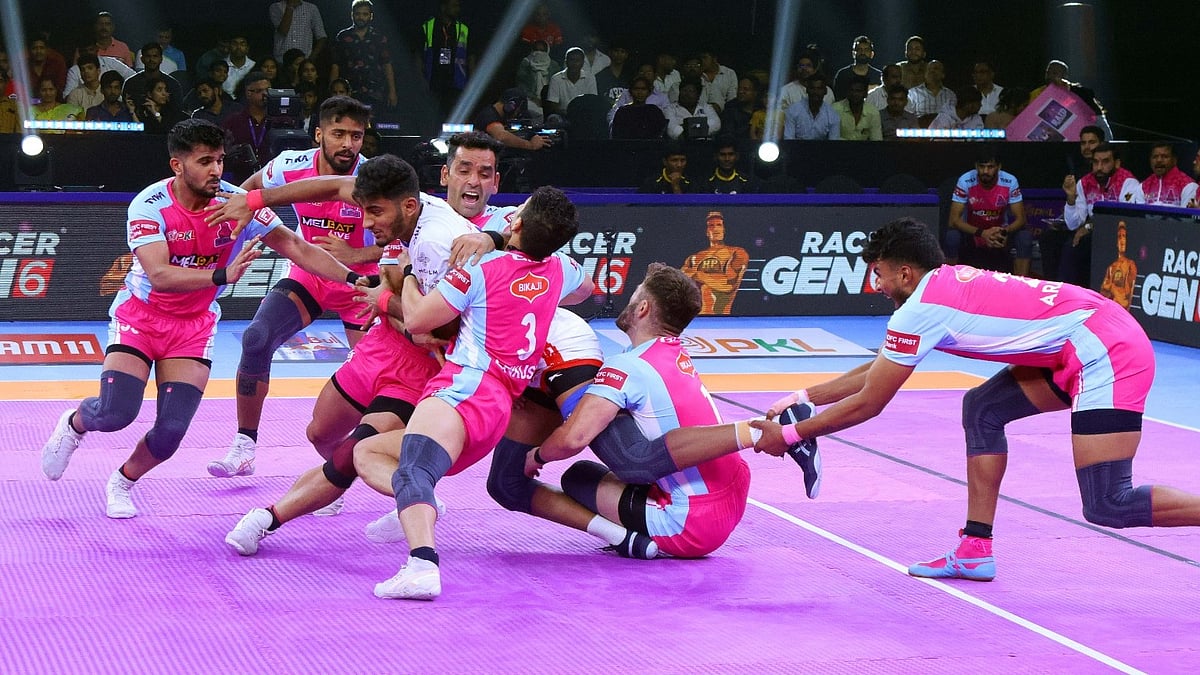 Special Arrangement : Jaipur Pink Panthers are the inaugural winners of PKL.