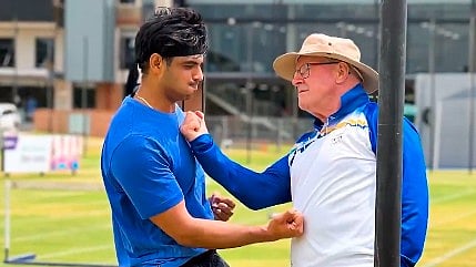 Neeraj Chopra with Klaus Bartonietz. - X/NeerajChopra