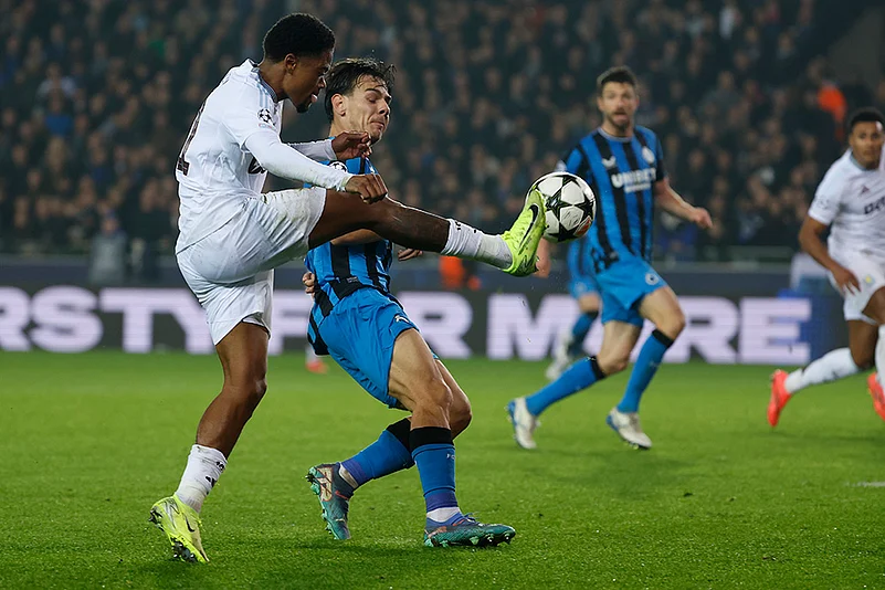 UEFA Champions League soccer Club Brugge vs Aston Villa football match_Leon Bailey