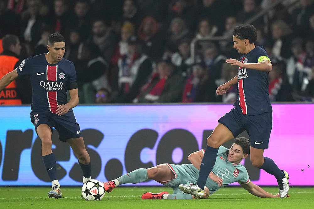 UEFA Champions League soccer Paris Saint Germain vs Atletico Madrid football match_Julian Alvarez