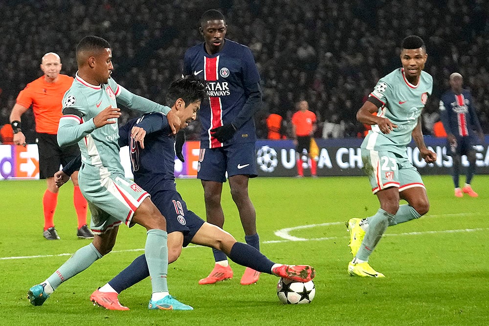 UEFA Champions League soccer Paris Saint Germain vs Atletico Madrid football match_Lee Kang-in