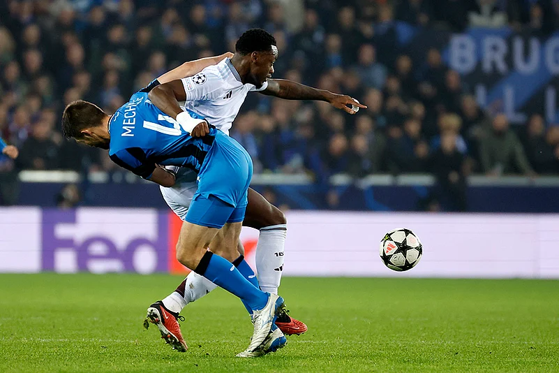UEFA Champions League soccer Club Brugge vs Aston Villa football match_Jhon Duran