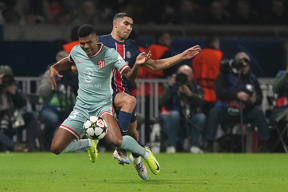 UEFA Champions League soccer Paris Saint Germain vs Atletico Madrid football match_Achraf Hakimi