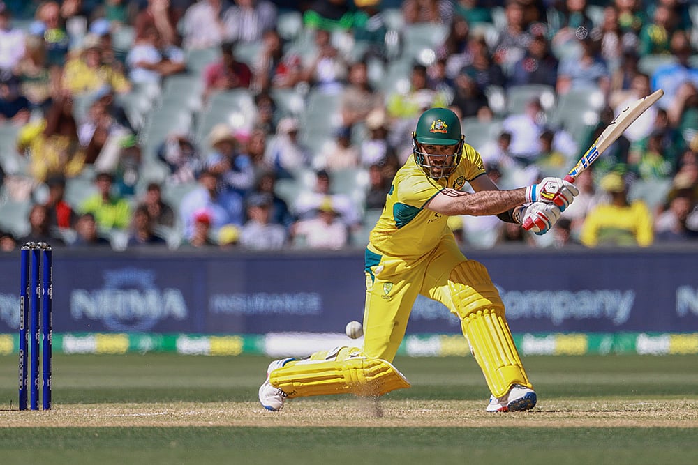Australia vs Pakistan second ODI Cricket in Adelaide photos_Glenn Maxwell 
