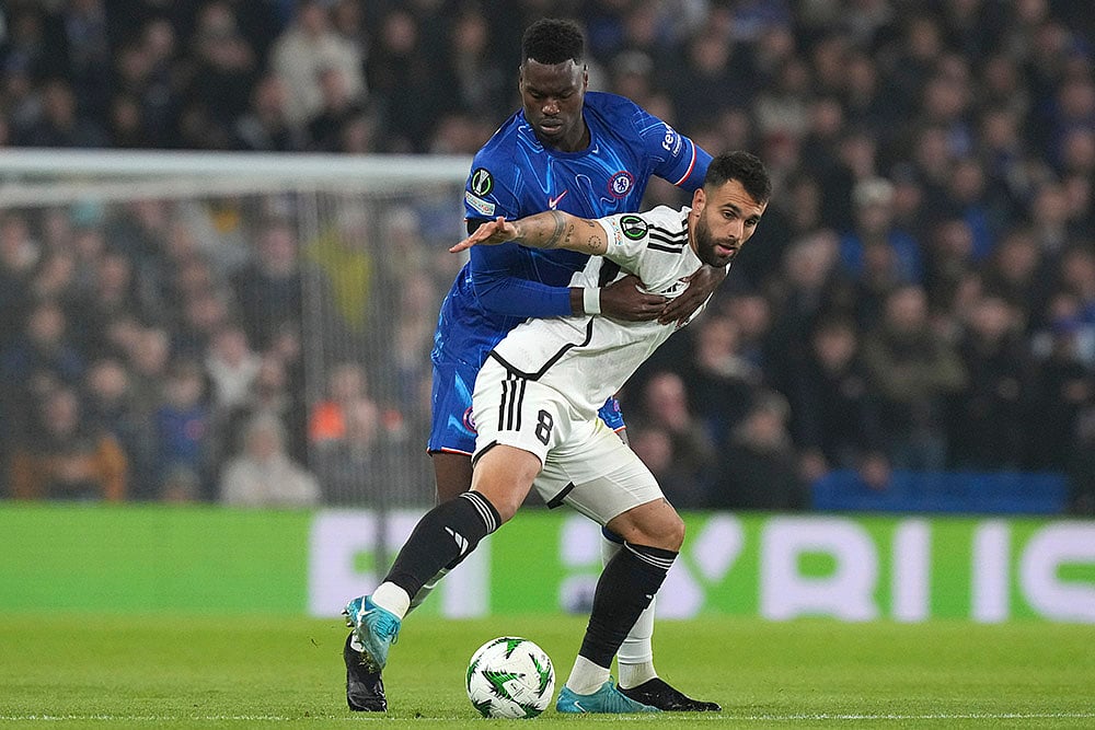 Europa Conference League Chelsea Vs FC Noah football match photo_Benoit Badiashile