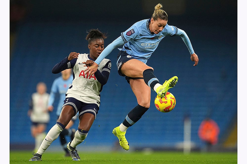 Manchester City Women vs Tottenham Hotspur Women Womens Super League soccer photos_ Jessica Naz