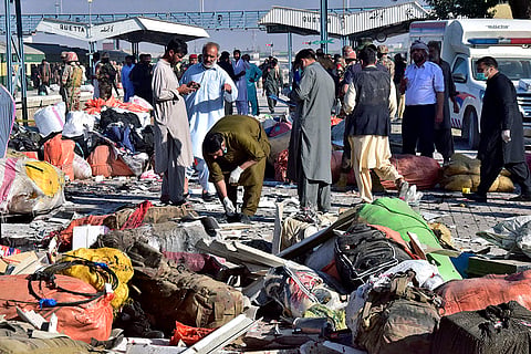 Bomb blast at Pakistan train station