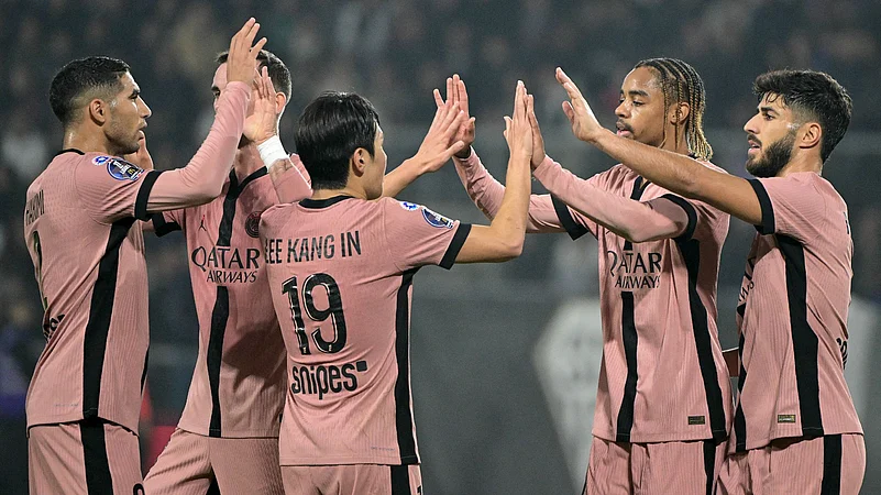 PSG-Angers-Lee-Kang-In-Bradley-Barcola