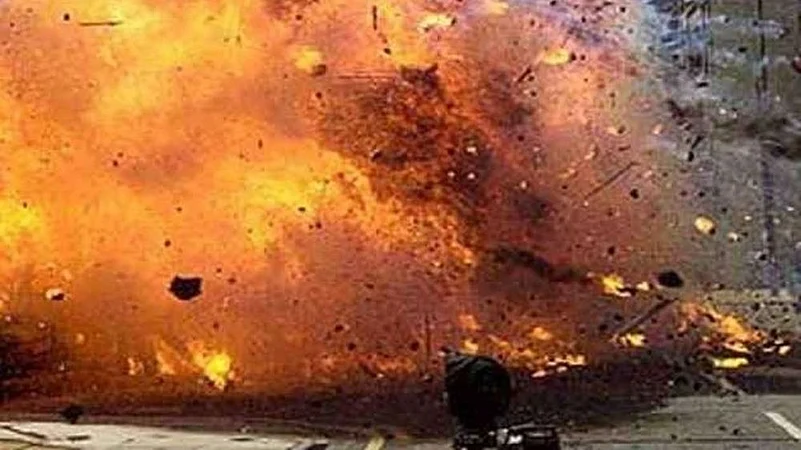 pakistan bomb blast quetta railway station