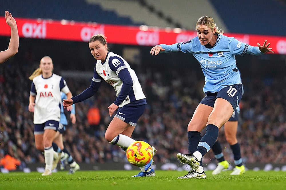 Manchester City Women vs Tottenham Hotspur Women Womens Super League soccer photos_Jill Roord