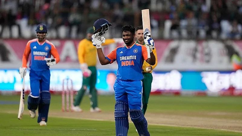 South Africa vs India 1st T20 Cricket at Kingsmead stadium in Durban photos_Sanju Samson