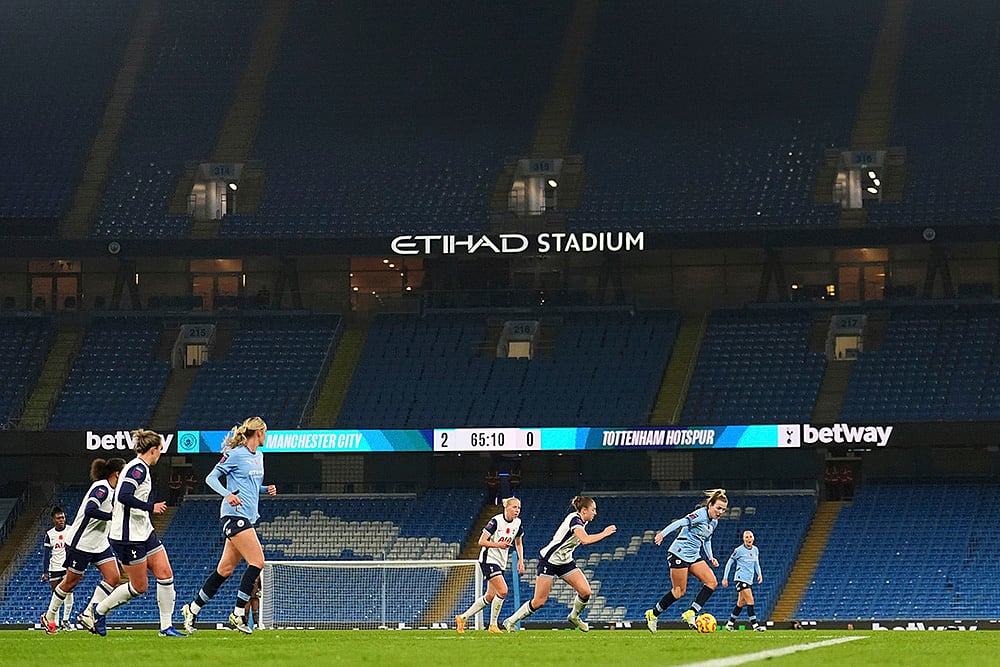 Manchester City Women vs Tottenham Hotspur Women Womens Super League soccer photos_ Lauren Hemp