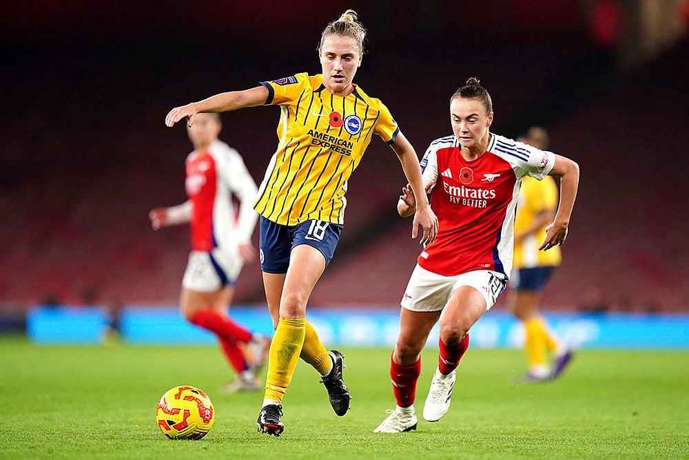Womens Super League soccer Arsenal Women and Brighton and Hove Albion Women photos_Maisie Symonds