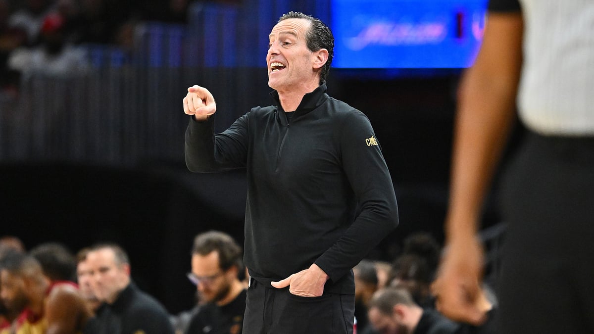 Cleveland Cavaliers coach Kenny Atkinson - null