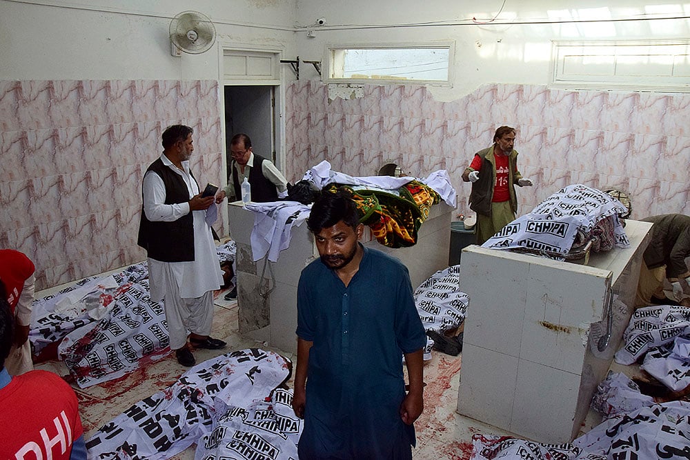 Railway Station Bombing In Pakistans Quetta_6