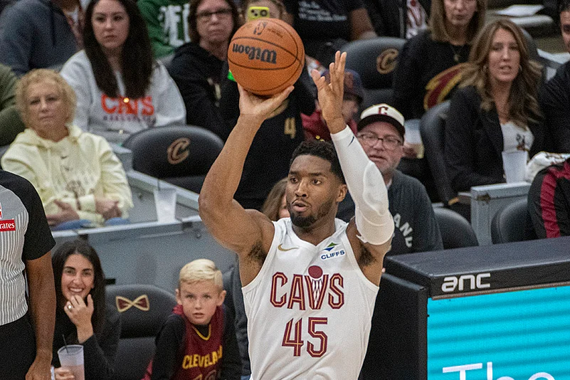 Brooklyn Nets vs Cleveland Cavaliers Basketball match photo gallery_Donovan Mitchell