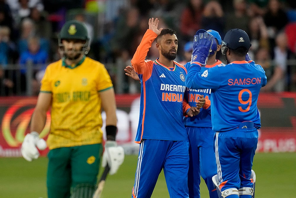 India Vs South Africa 2nd T20I at Gqeberha, South Africa photo gallery_Varun Chakravarthy