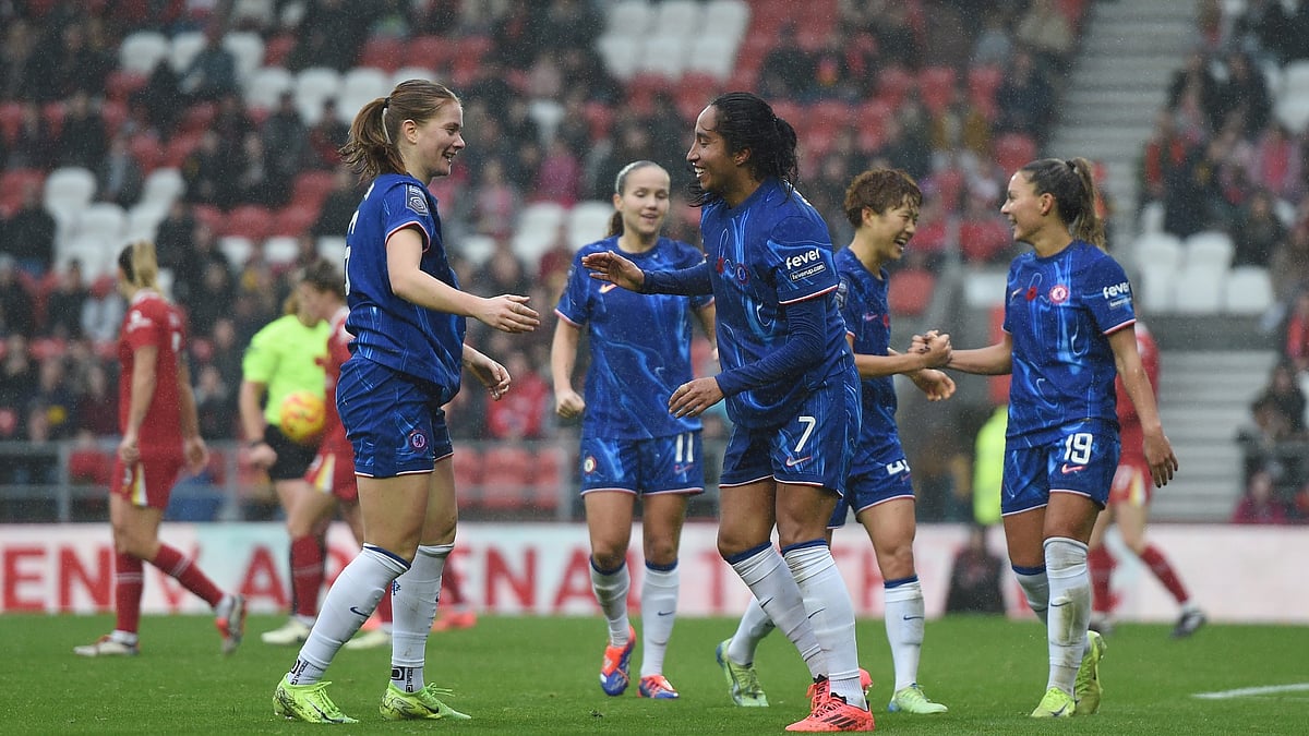 Chelsea beat Liverpool to stay perfect in the WSL - null