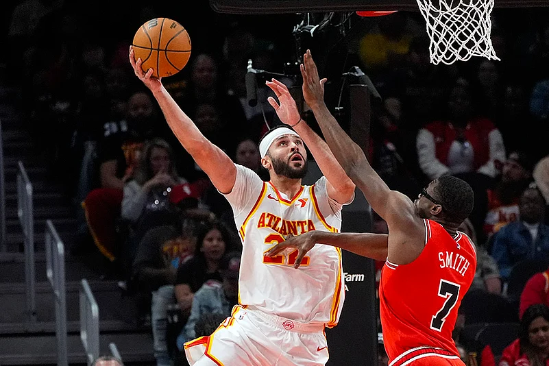 Chicago Bulls vs Atlanta Hawks Basketball match photo gallery_Larry Nance Jr.