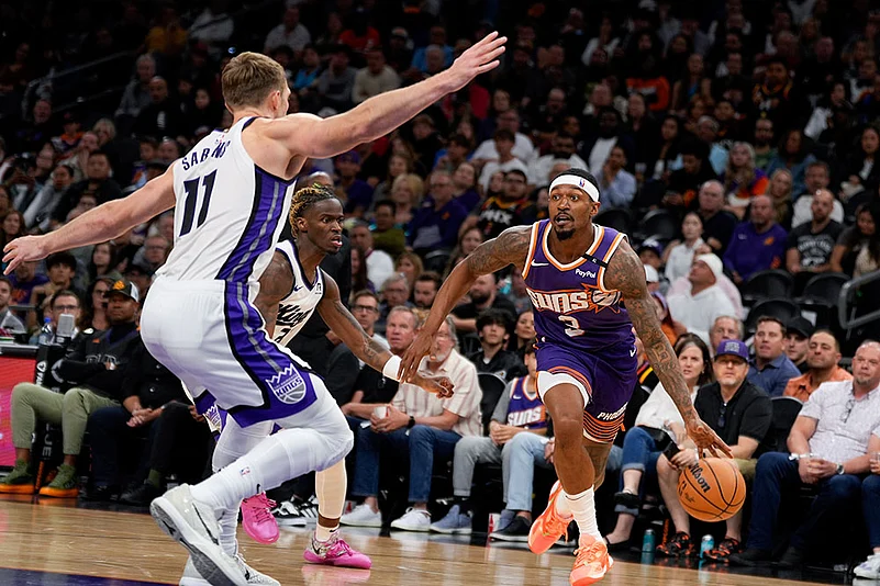 Kings Suns Basketball: Sacramento Kings vs Phoenix Suns