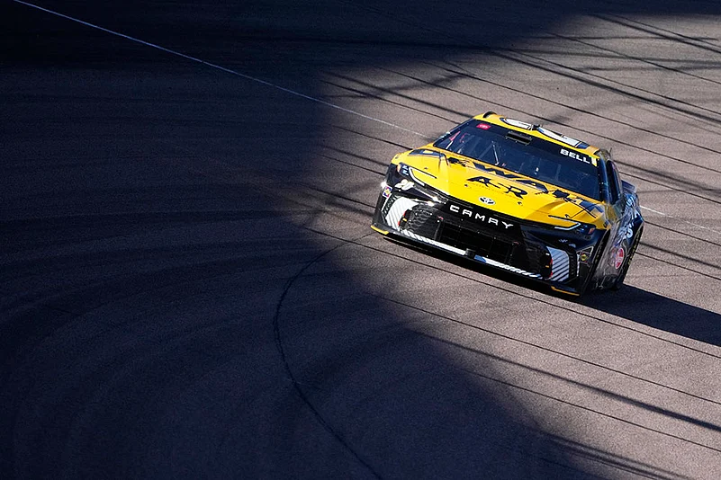 NASCAR Phoenix Auto Racing