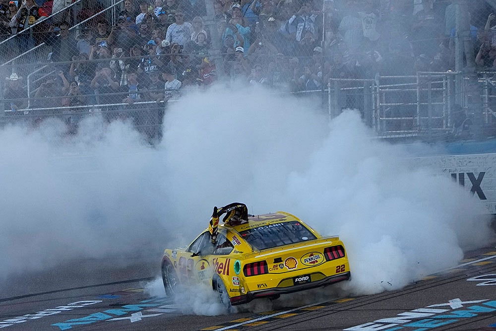 NASCAR Phoenix Auto Racing
